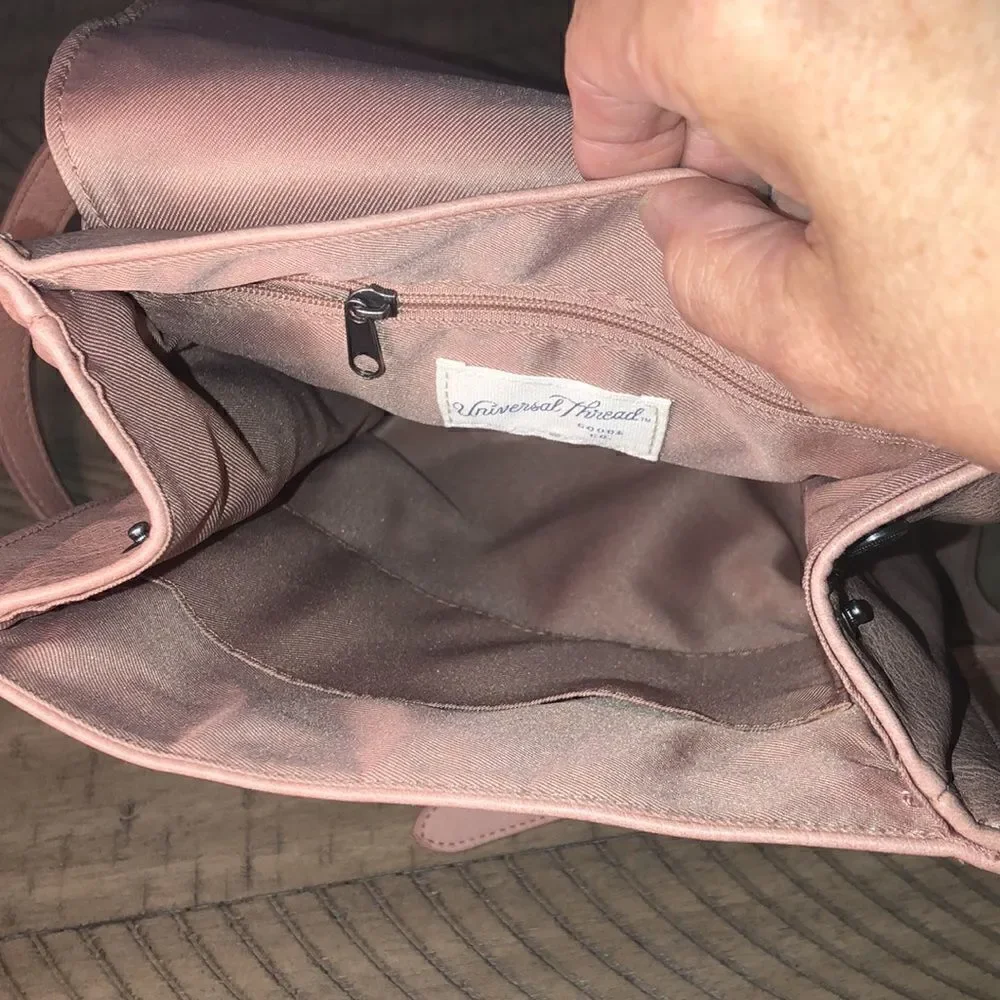 NWOT Pink Ring 💍 & Tassle Vegan Backpack Adjustable Straps. Pull Handle. Snap.